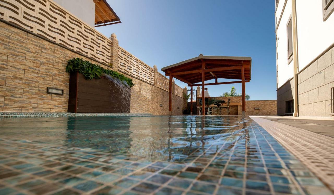 Villa, Private Heated Pool And Jacuzzi . Maspalomas  Eksteriør billede